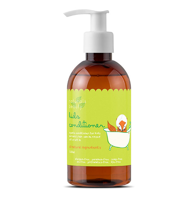 The soap-free, SLS-free Naturals Beauty Kids Conditioner is full of natural goodness to tame tangled locks. Jojoba oil will soak your little one’s hair with all the nourishment it needs; while soothing calendula and chamomile oils condition the sensitive scalp, and add a pleasant fresh fragrance.