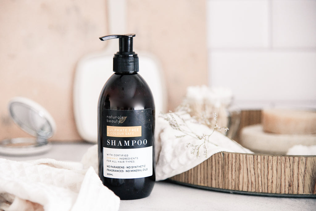 nourish the scalp and strengthen the hair without stripping or weighing it down. It helps to rebalance hair’s optimal moisture levels leaving it shiny, healthier-looking, and full of life.&nbsp;